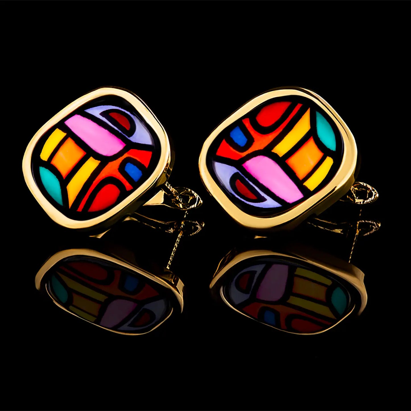 Yellow gold earrings with the painting of Friedensreich Hundertwasser's "Spanish Nights"