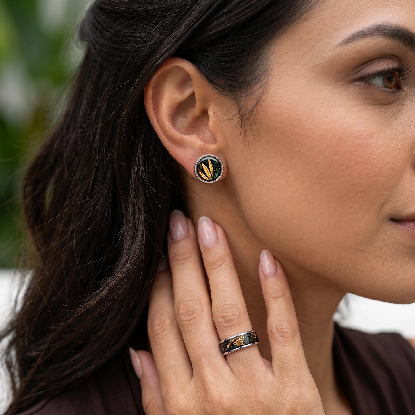 Enamel Gold Studs "Selva Dorada"